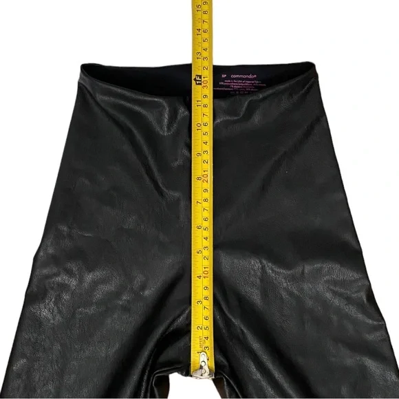 Commando Black Faux Leather Leggings Black Ankle Length Petite Small Textured - Picture 8 of 12
